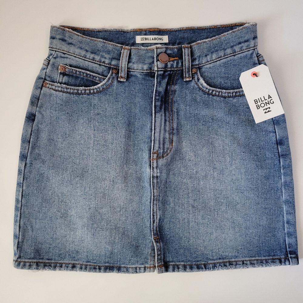 NWT  Billabong Denim Sea Wash Mini Skirt Size 26